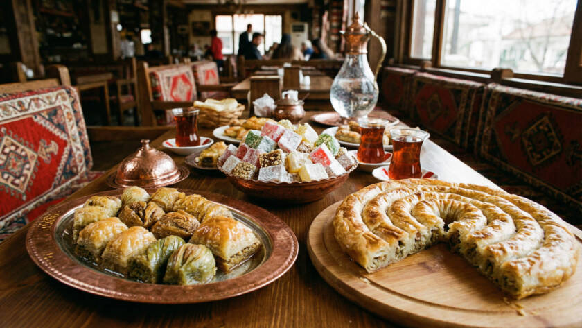 Tureckie słodycze, desery i przysmaki, które warto spróbować